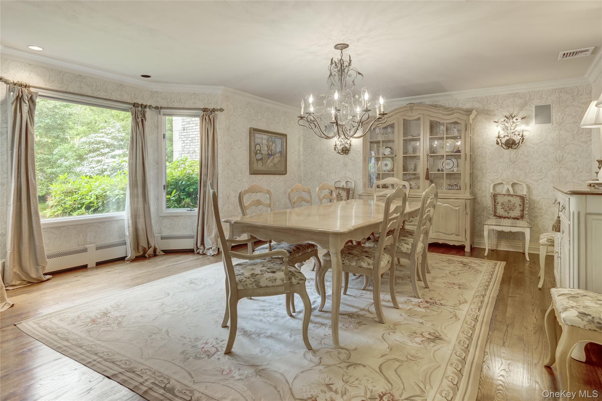 #10 photo, 527 Split Rock Road, Syosset , NY 11791