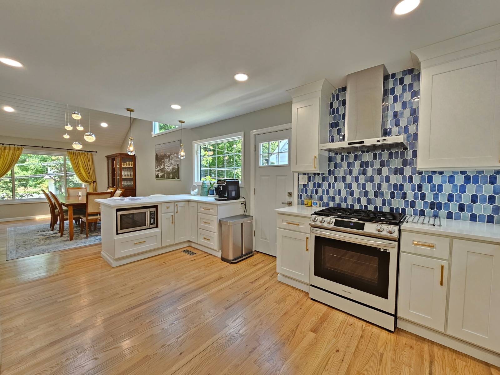 #16 photo, 127 waterside ave, north port , NY 11768