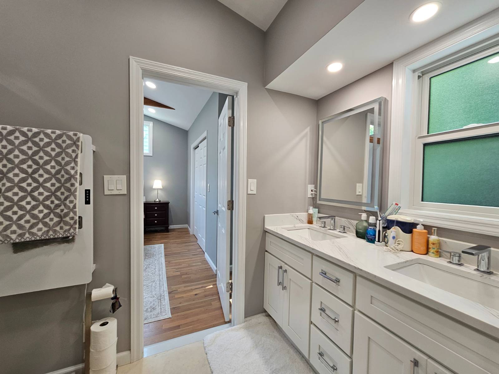 #26 photo, 127 waterside ave, north port , NY 11768