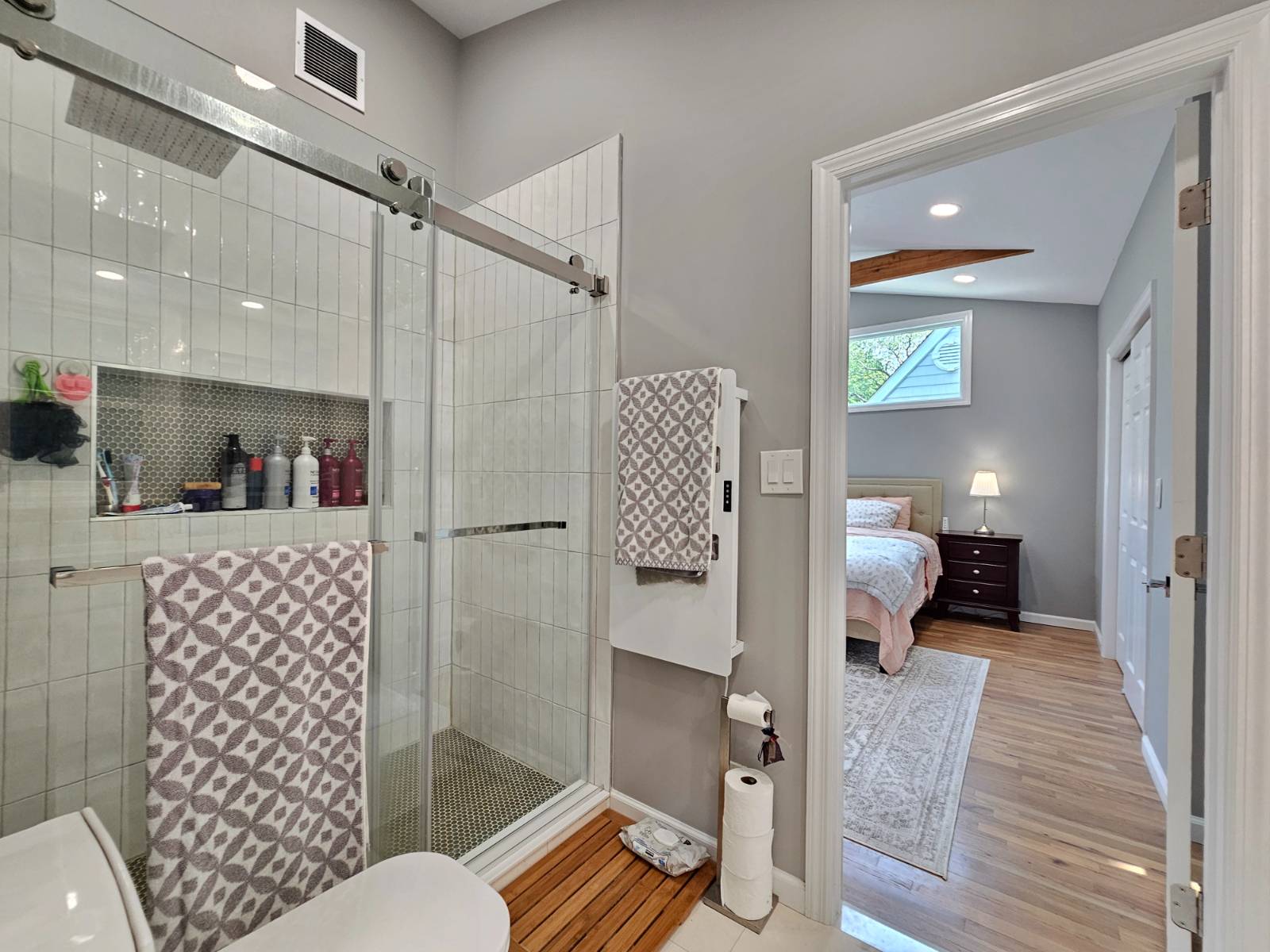 #36 photo, 127 waterside ave, north port , NY 11768