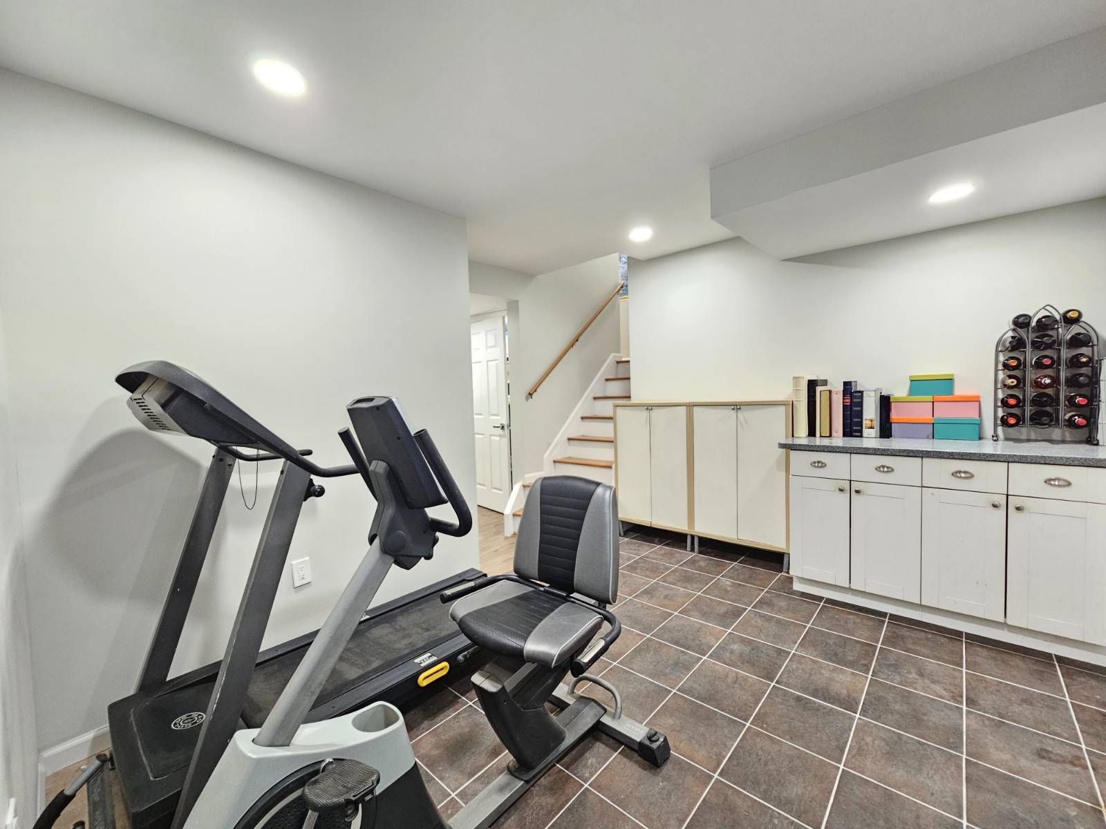 #41 photo, 127 waterside ave, north port , NY 11768