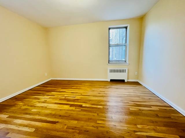 #9 photo, 84-35 LANDER STREET, #4F, BRIARWOOD , NY 11435