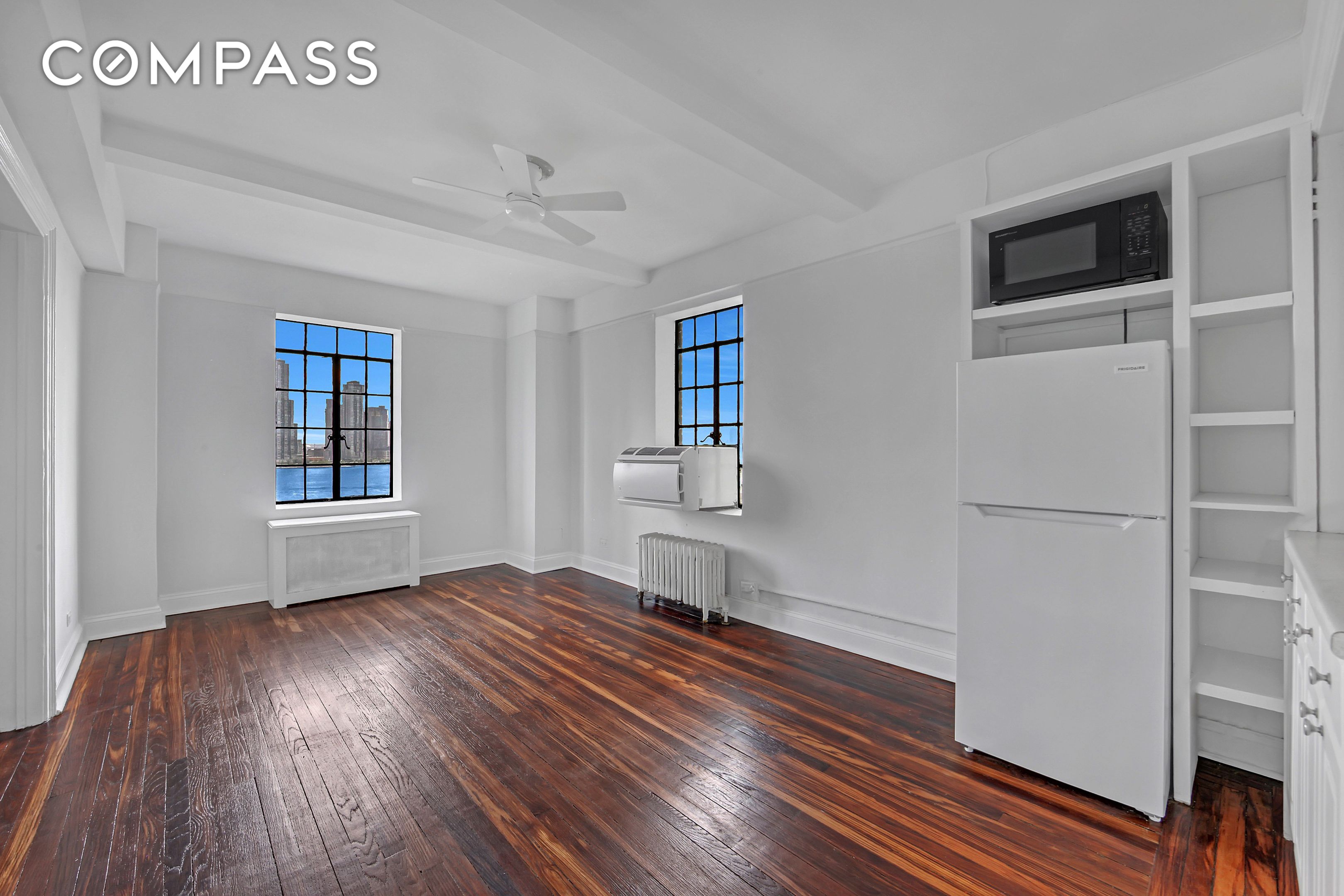 #1 photo, 5 Tudor City Place, Murray Hill , NY 10017