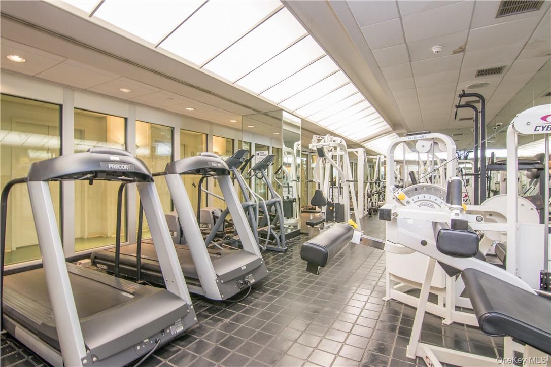 #17 photo, 4 Martine Avenue, White Plains , NY 10606