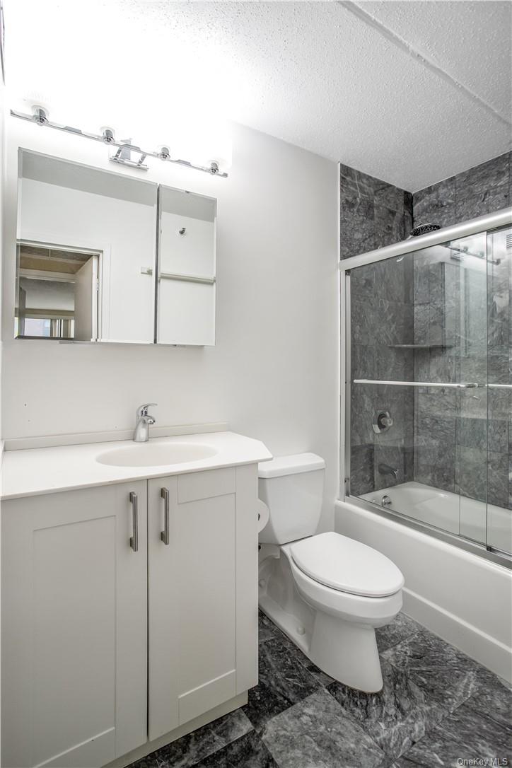 #5 photo, 4 Martine Avenue, White Plains , NY 10606