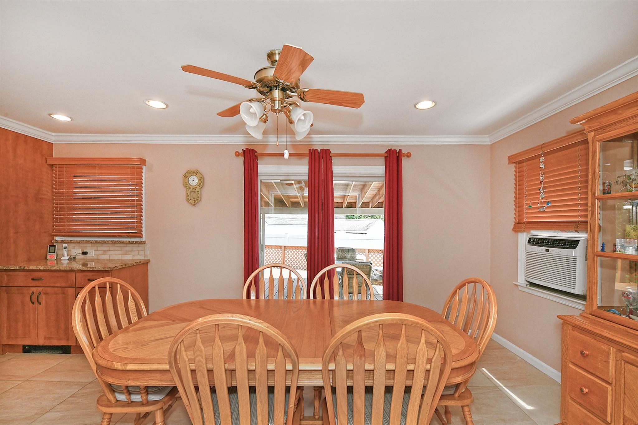 #11 photo, 859 Brent Drive, ناسو Wantagh , NY 11793