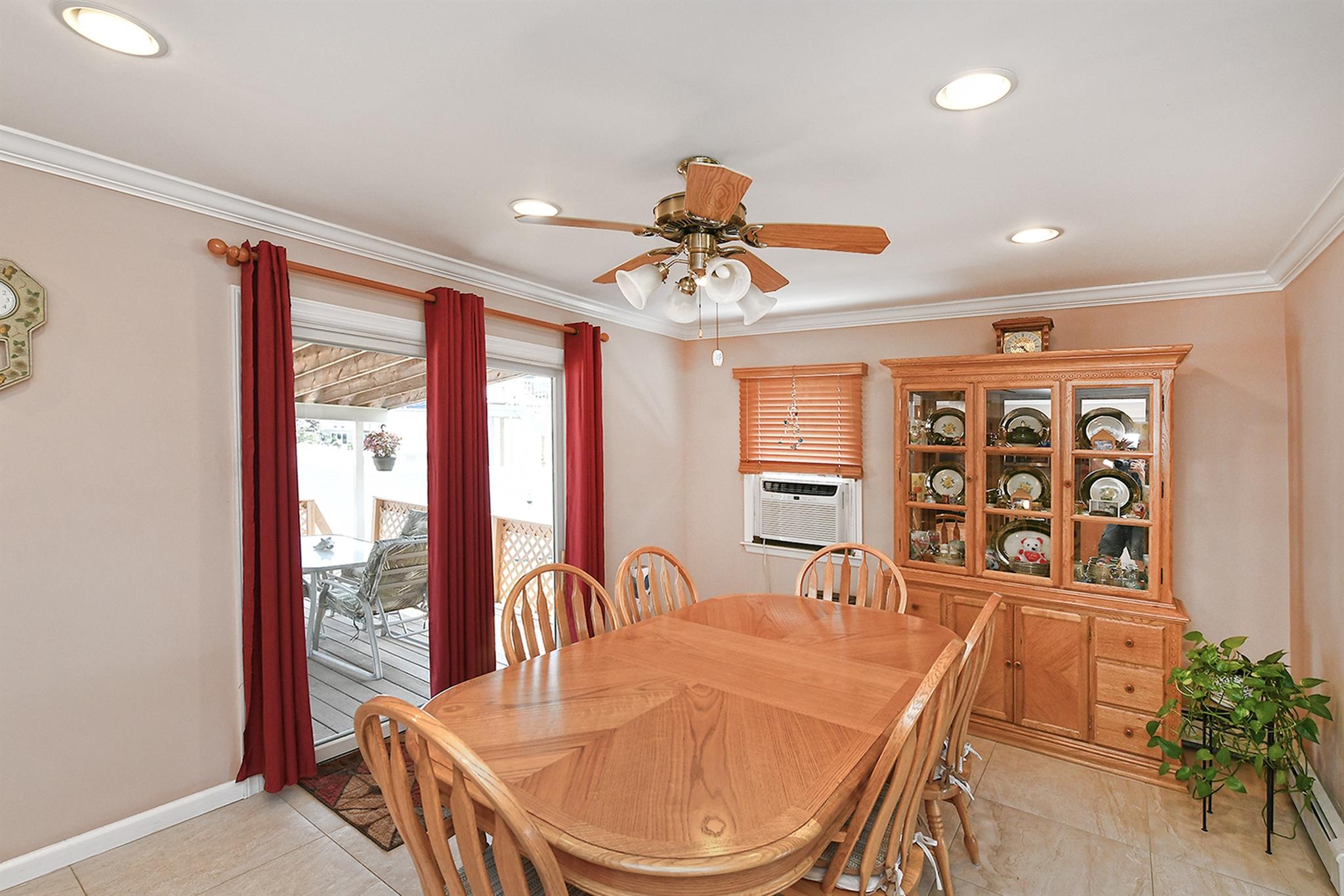 #12 photo, 859 Brent Drive, ناسو Wantagh , NY 11793