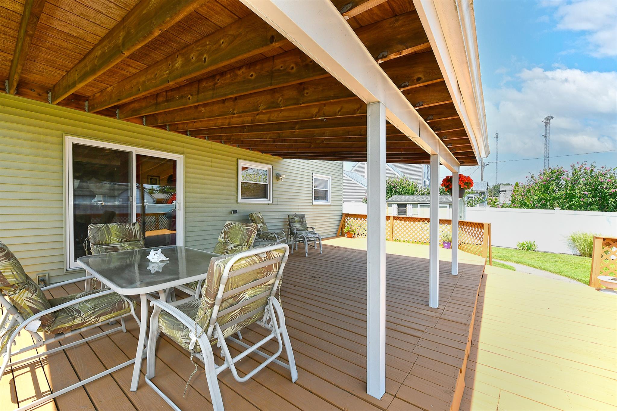 #19 photo, 859 Brent Drive, ناسو Wantagh , NY 11793