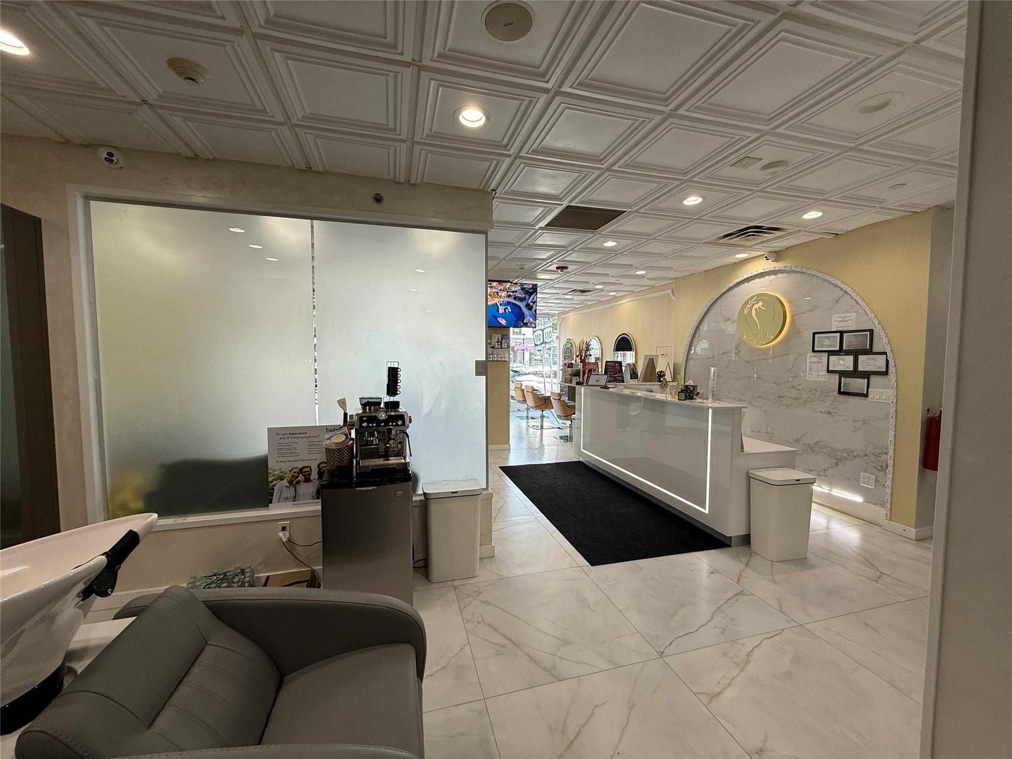 #11 photo, 266 Main Street, サフォーク郡 Huntington , NY 11743