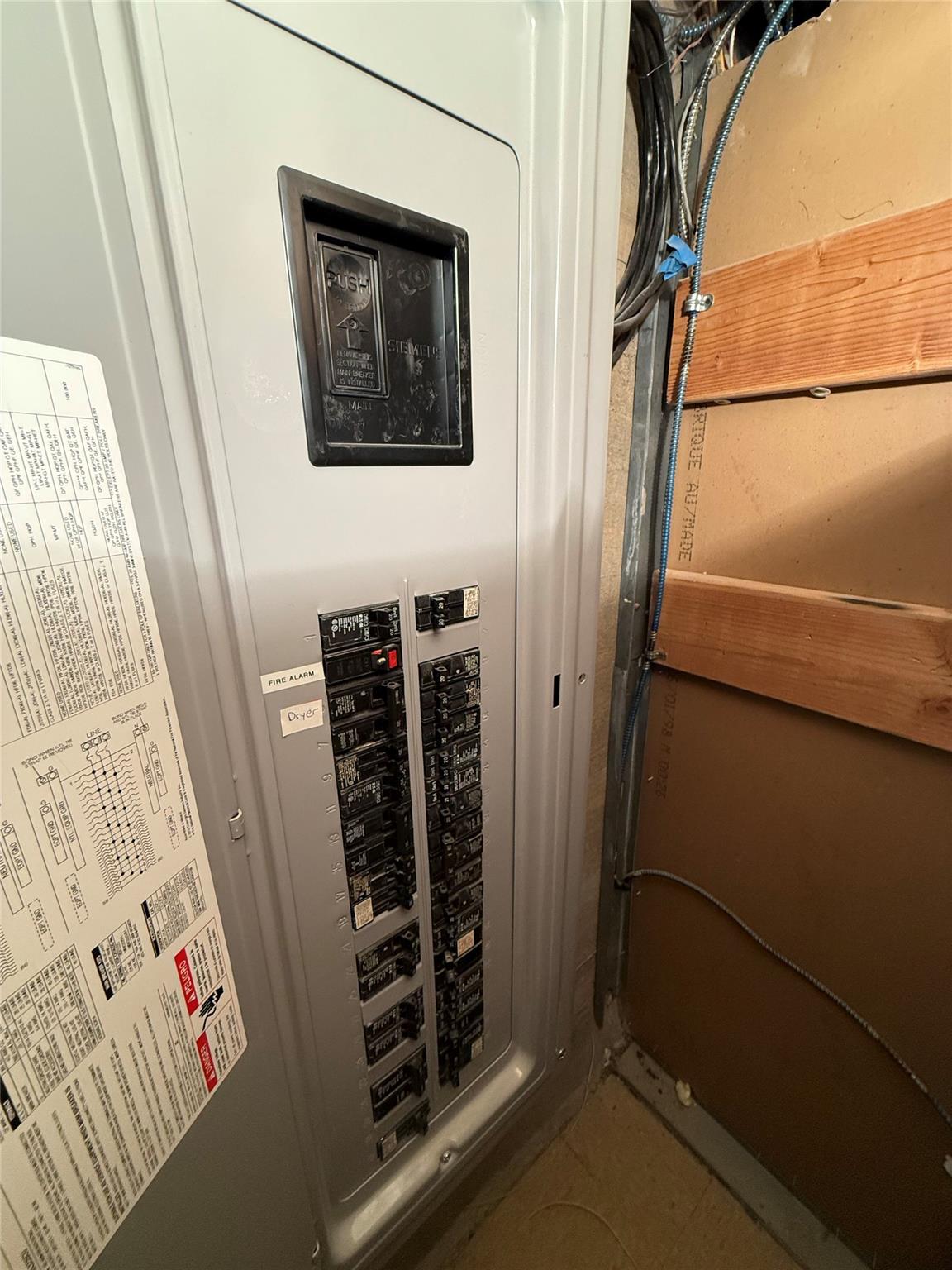 #17 photo, 266 Main Street, サフォーク郡 Huntington , NY 11743