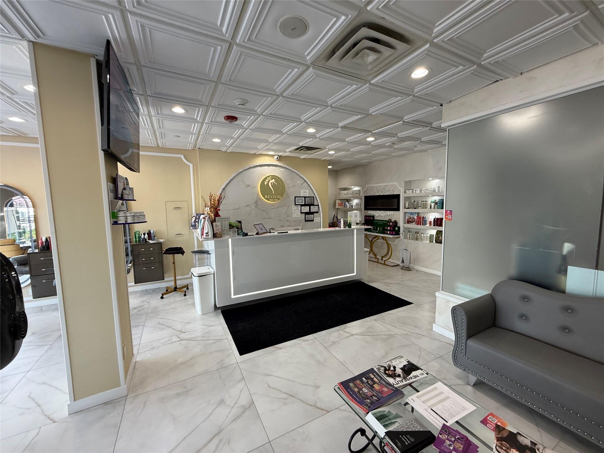 #4 photo, 266 Main Street, サフォーク郡 Huntington , NY 11743