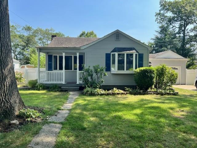 #1 photo, 505 Lynn Avenue, 东长岛 East Northport , NY 11731