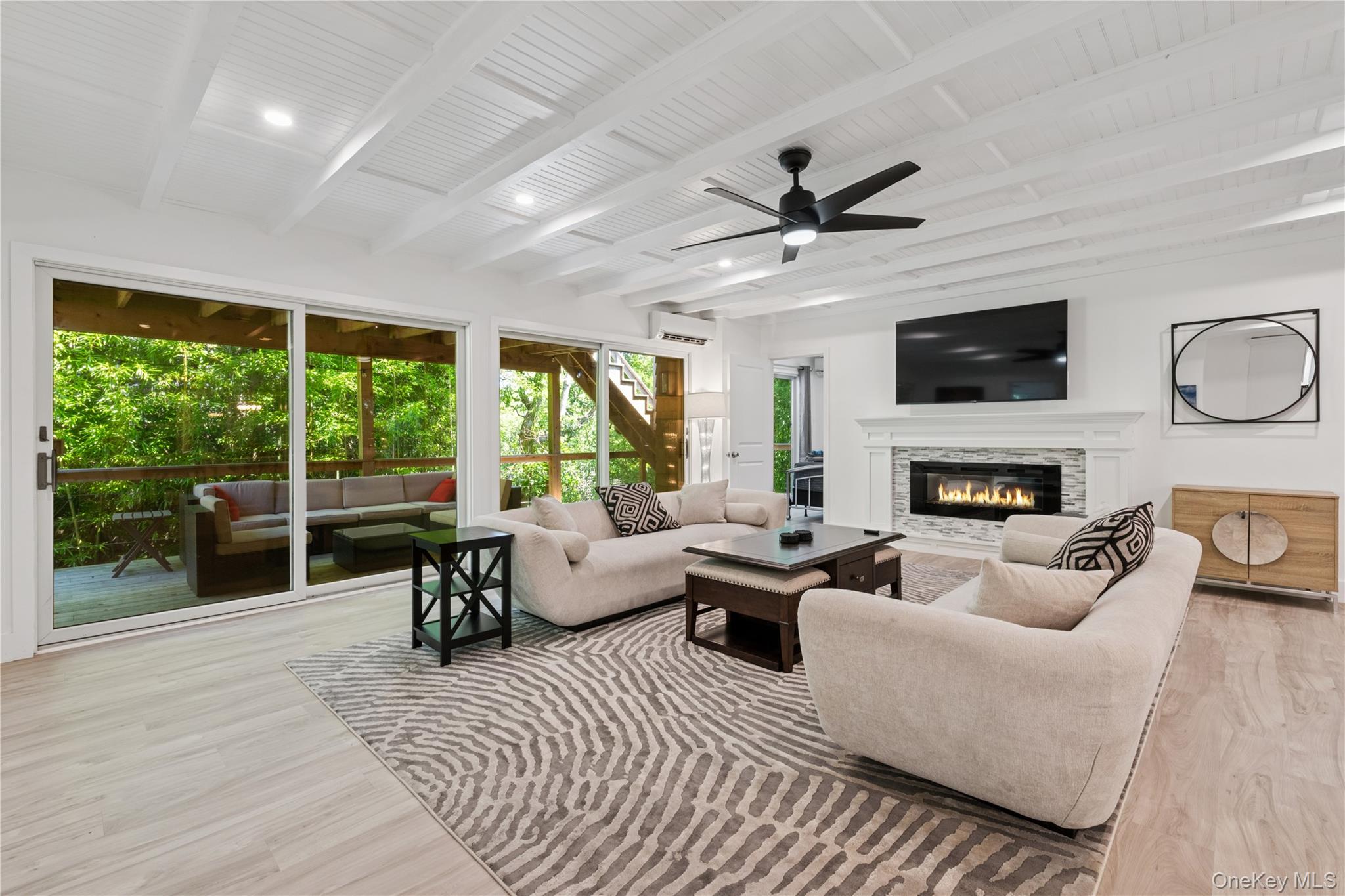 #1 photo, 317 Sky Walk, サフォーク郡 Fire Island Pines , NY 11782