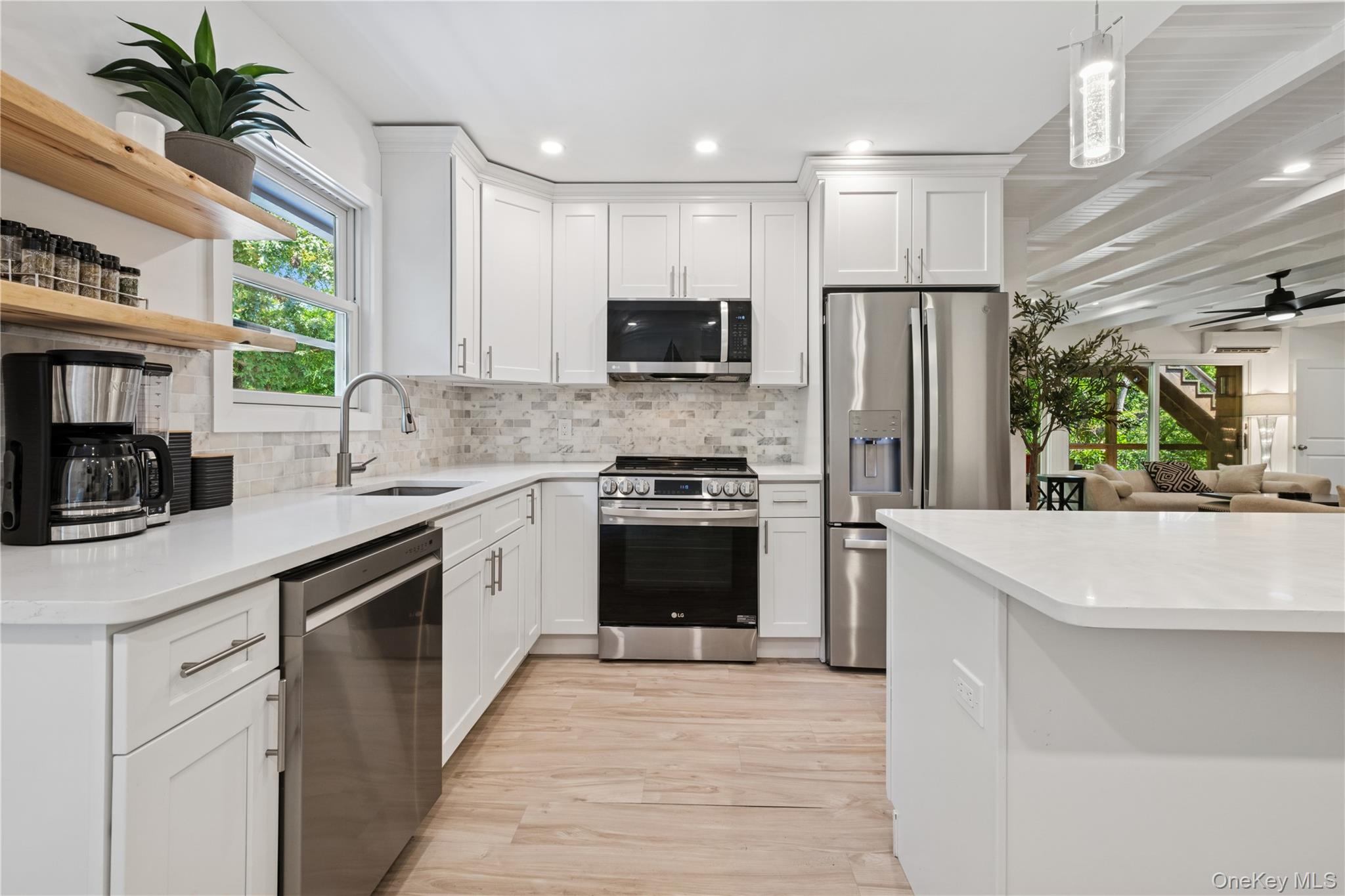 #11 photo, 317 Sky Walk, サフォーク郡 Fire Island Pines , NY 11782