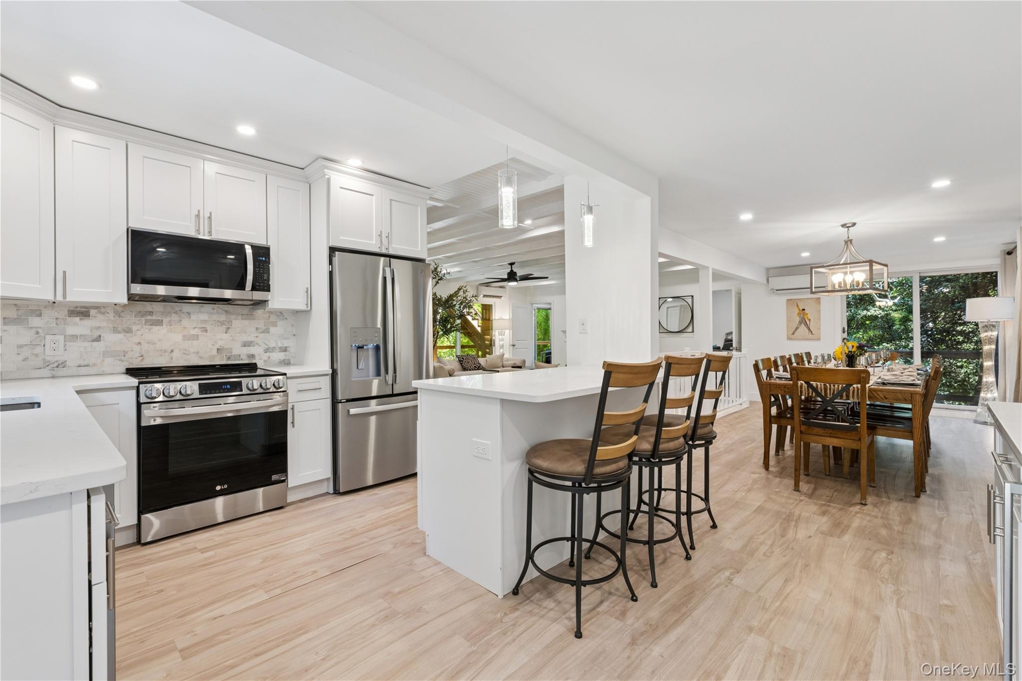 #13 photo, 317 Sky Walk, サフォーク郡 Fire Island Pines , NY 11782