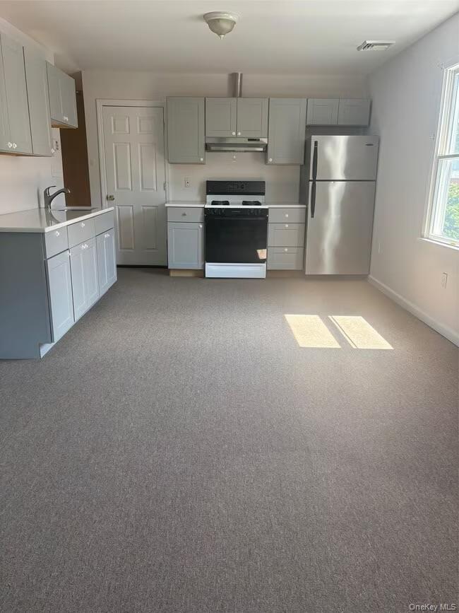 #1 photo, 679 A Montauk Highway, सफ़ोक काउंटी Oakdale , NY 11769