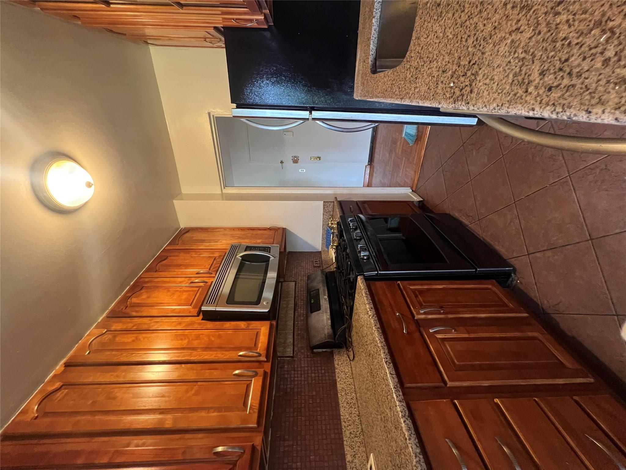 #3 photo, 1853 Central Park Avenue, Yonkers , NY 10710