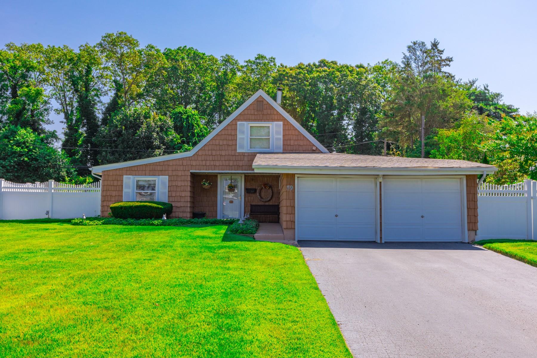 #1 photo, 59 Snowberry Lane, サフォーク郡 Islandia , NY 11749