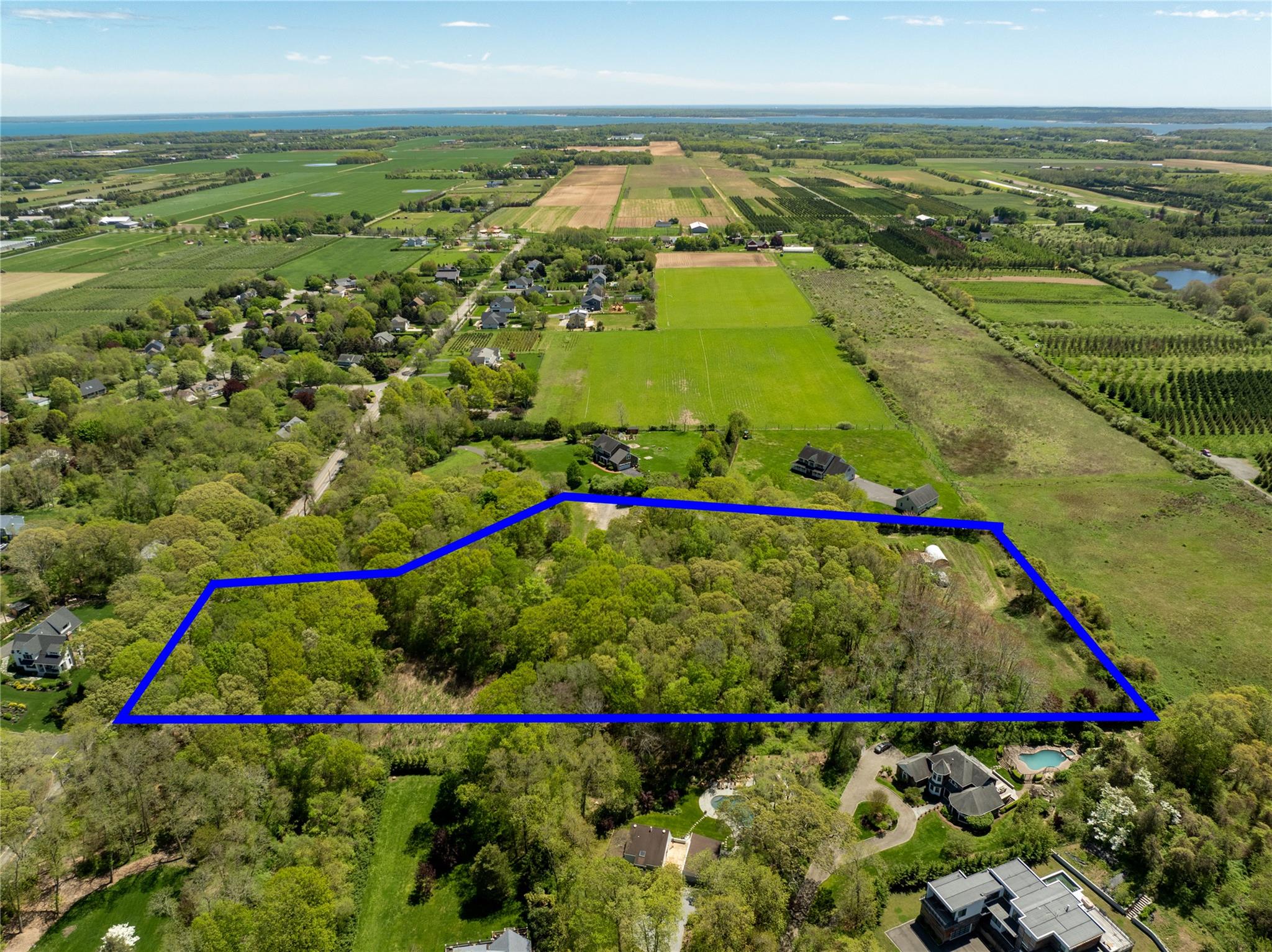 #10 photo, Pier Avenue, サフォーク郡 Jamesport , NY 11901