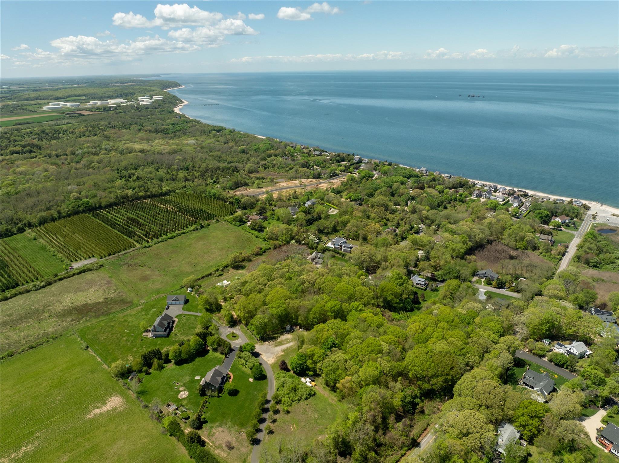 #16 photo, Pier Avenue, サフォーク郡 Jamesport , NY 11901