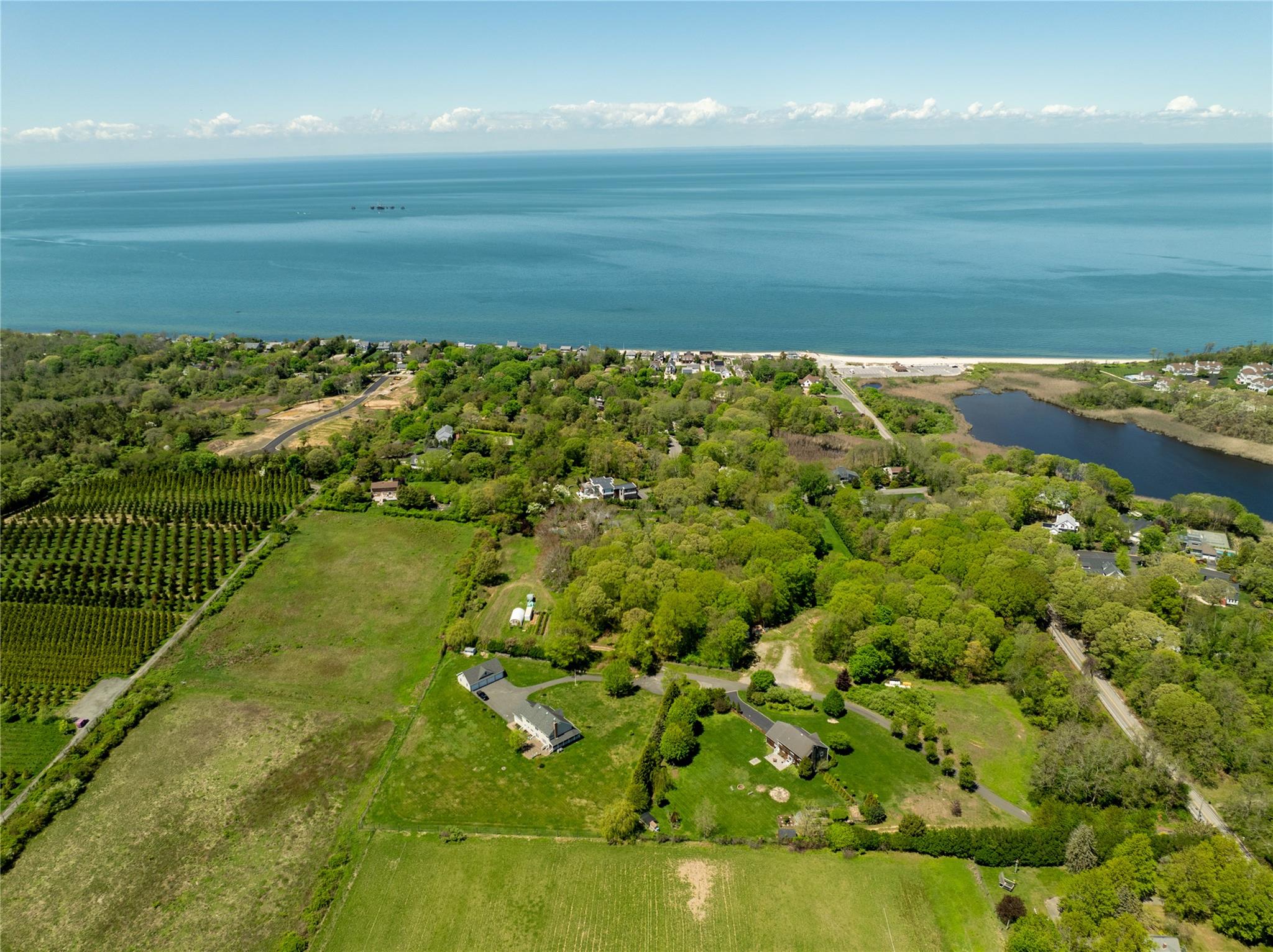 #17 photo, Pier Avenue, サフォーク郡 Jamesport , NY 11901