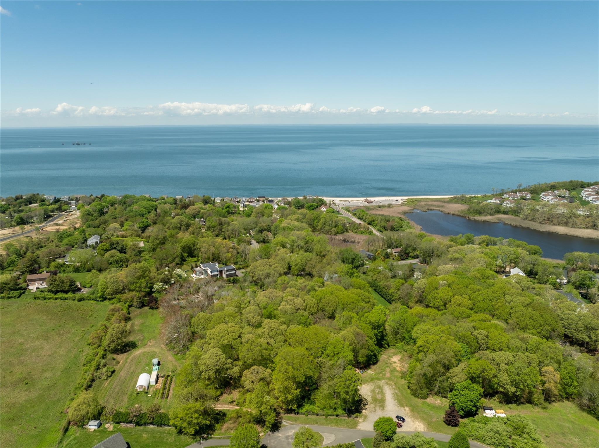 #5 photo, Pier Avenue, サフォーク郡 Jamesport , NY 11901