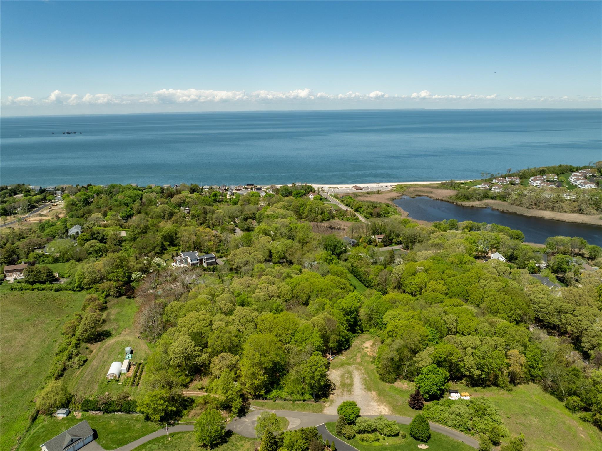 #7 photo, Pier Avenue, サフォーク郡 Jamesport , NY 11901