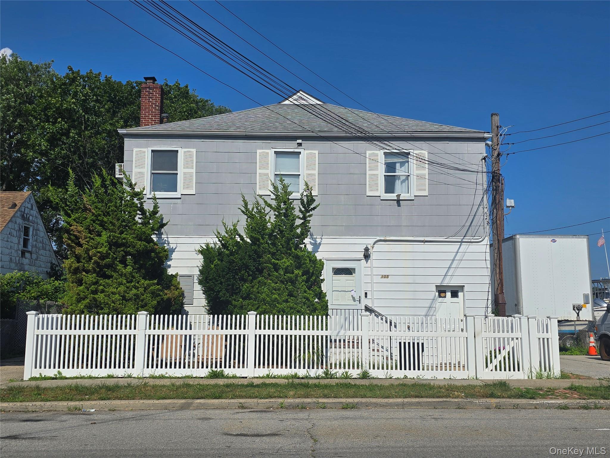 #1 photo, 105 Eastern Boulevard, Baldwin , NY 11510