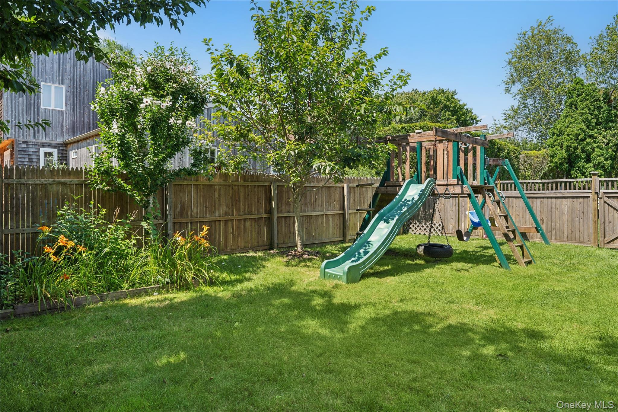 #15 photo, 27 South Country Road, サフォーク郡 Westhampton , NY 11977