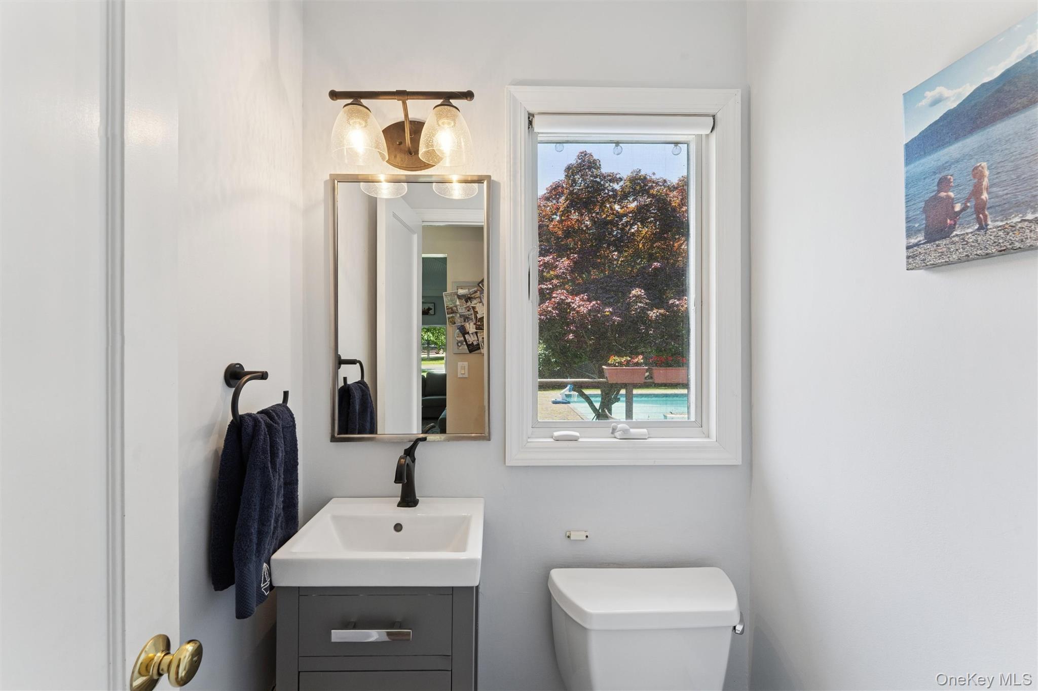 #7 photo, 27 South Country Road, サフォーク郡 Westhampton , NY 11977