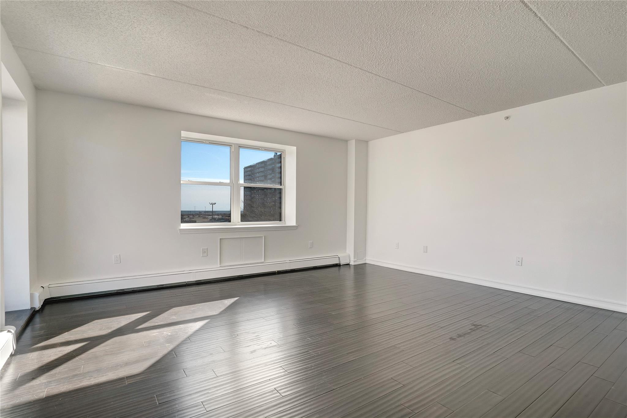 #12 photo, 79-14 Rockaway Beach Boulevard, クイーンズ区 Rockaway Beach , NY 11693