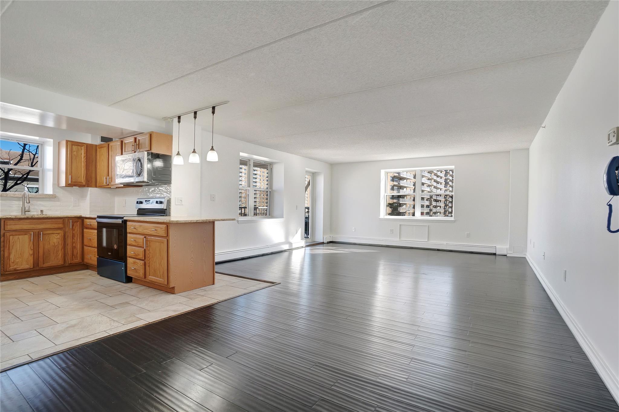 #4 photo, 79-14 Rockaway Beach Boulevard, クイーンズ区 Rockaway Beach , NY 11693