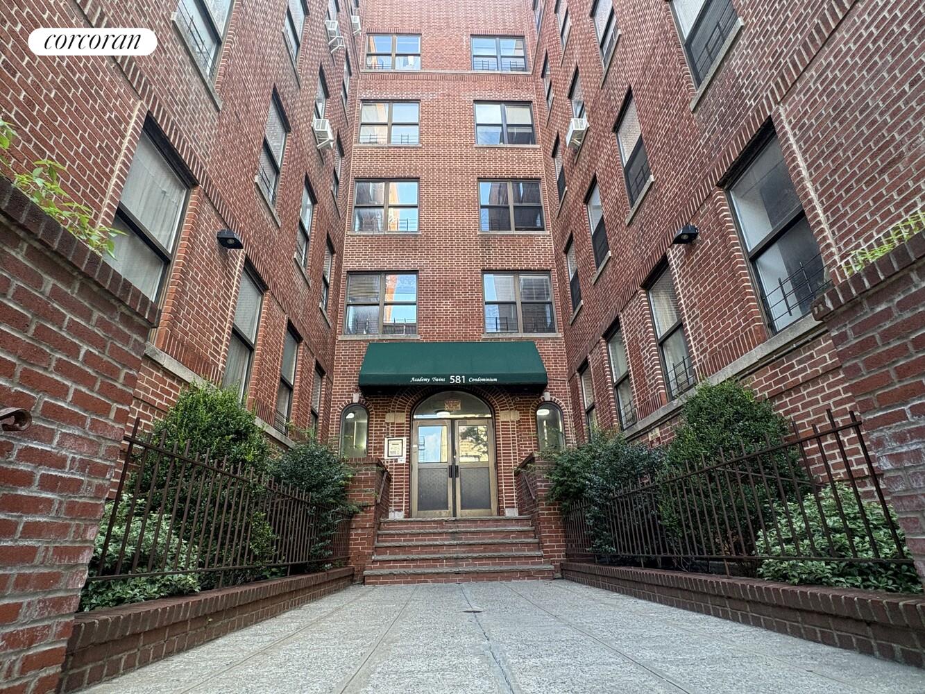 #1 photo, 581 ACADEMY Street, Inwood , NY 10034