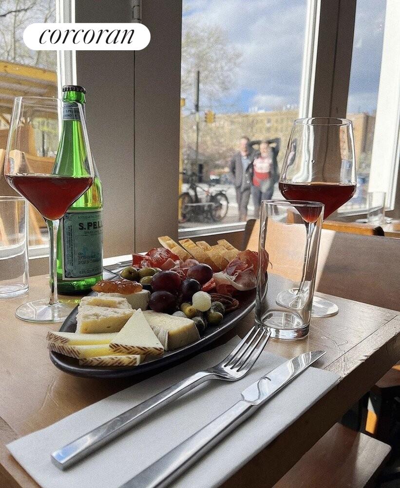 #8 photo, 581 ACADEMY Street, マンハッタン Inwood , NY 10034