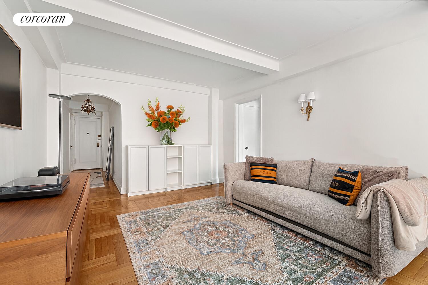 #1 photo, 245 E 72ND Street, Lenox Hill , NY 10021