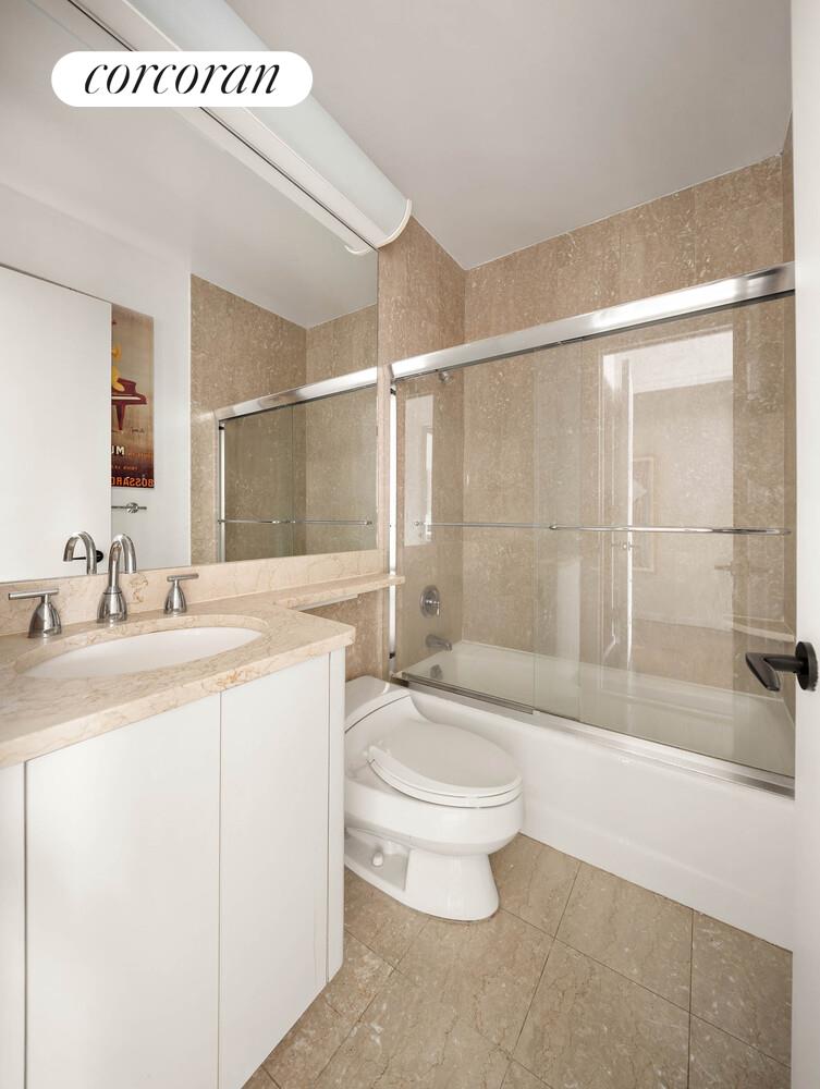 #11 photo, 200 E 69TH Street, マンハッタン Lenox Hill , NY 10021