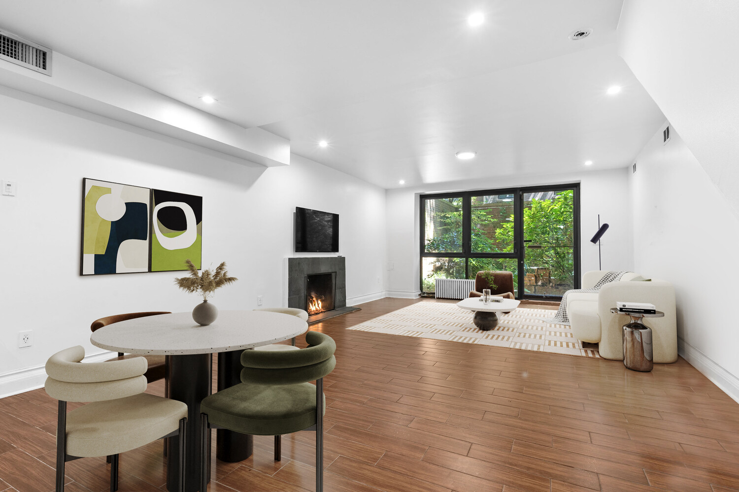 #11 photo, 33 W 9TH Street, マンハッタン Greenwich Village , NY 10011