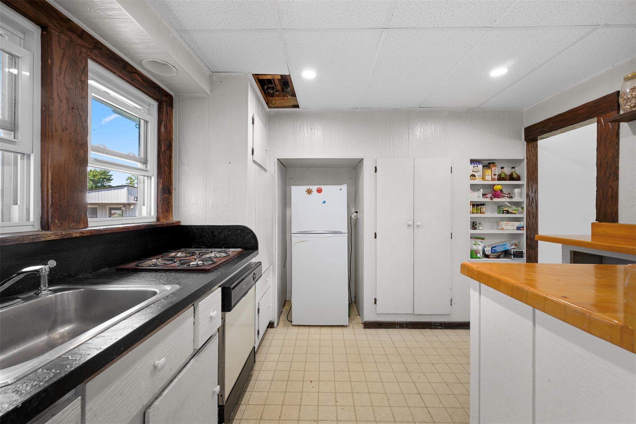 #14 photo, 142 Gordon Place, Freeport , NY 11520