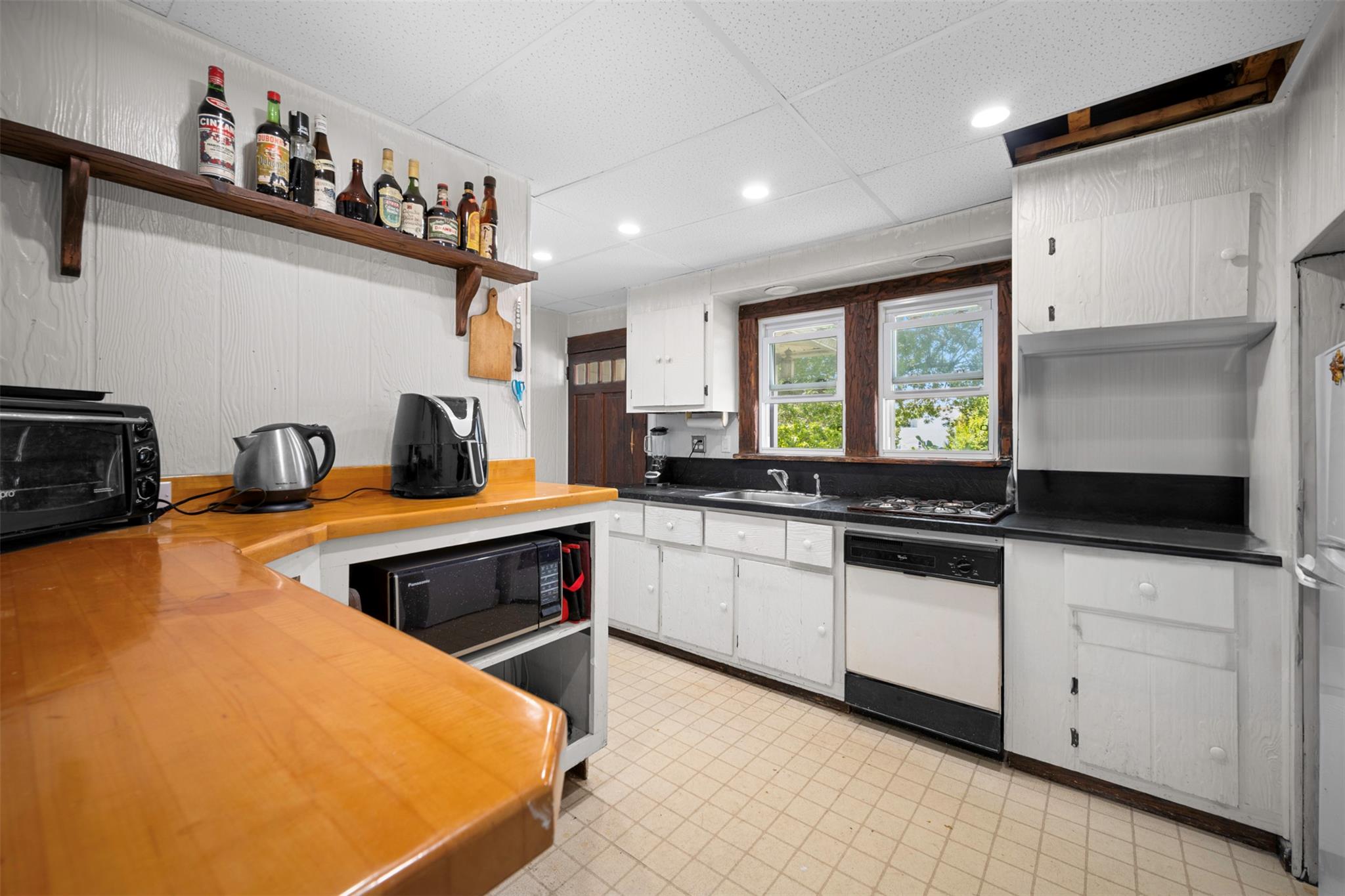 #16 photo, 142 Gordon Place, Freeport , NY 11520