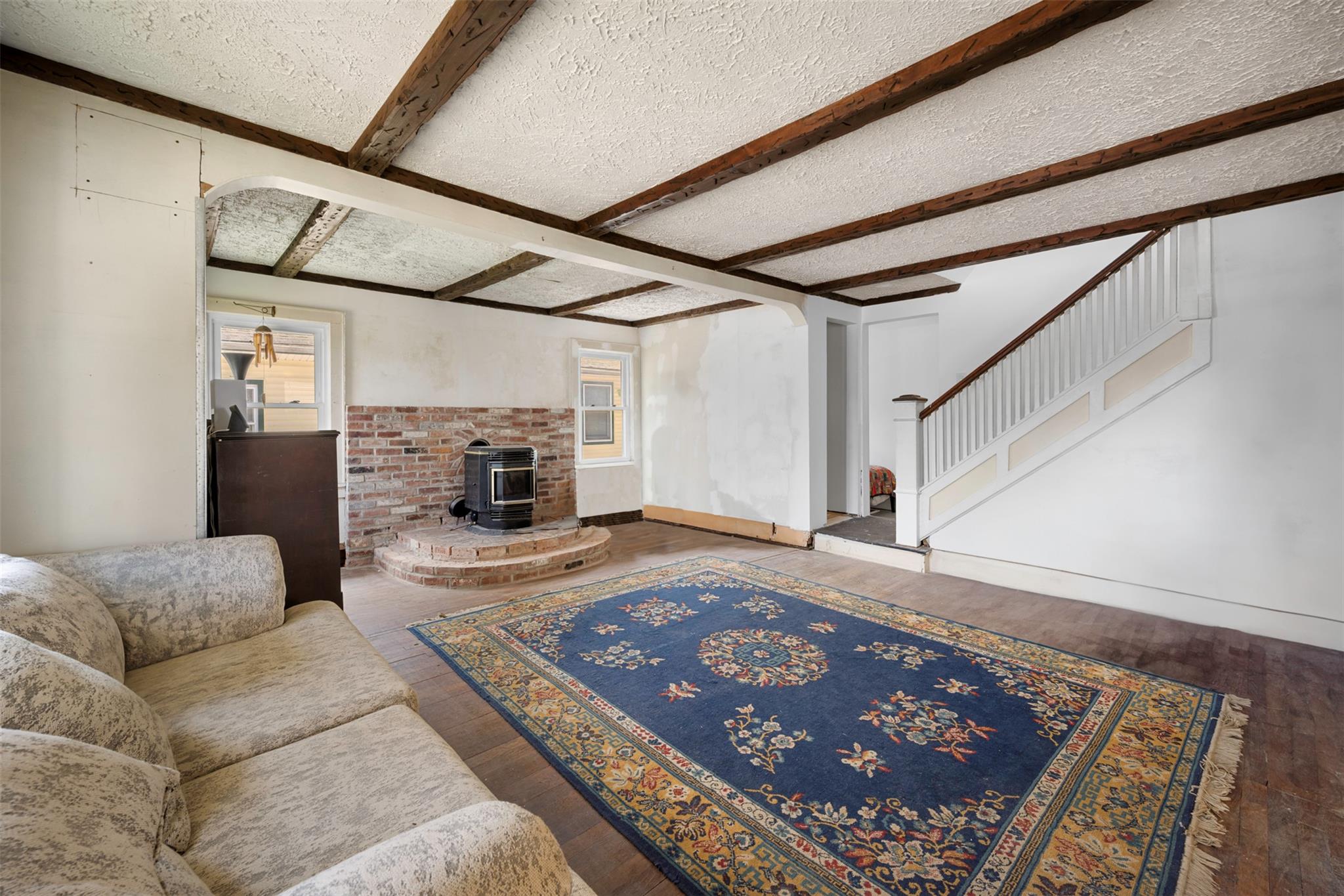 #7 photo, 142 Gordon Place, Freeport , NY 11520