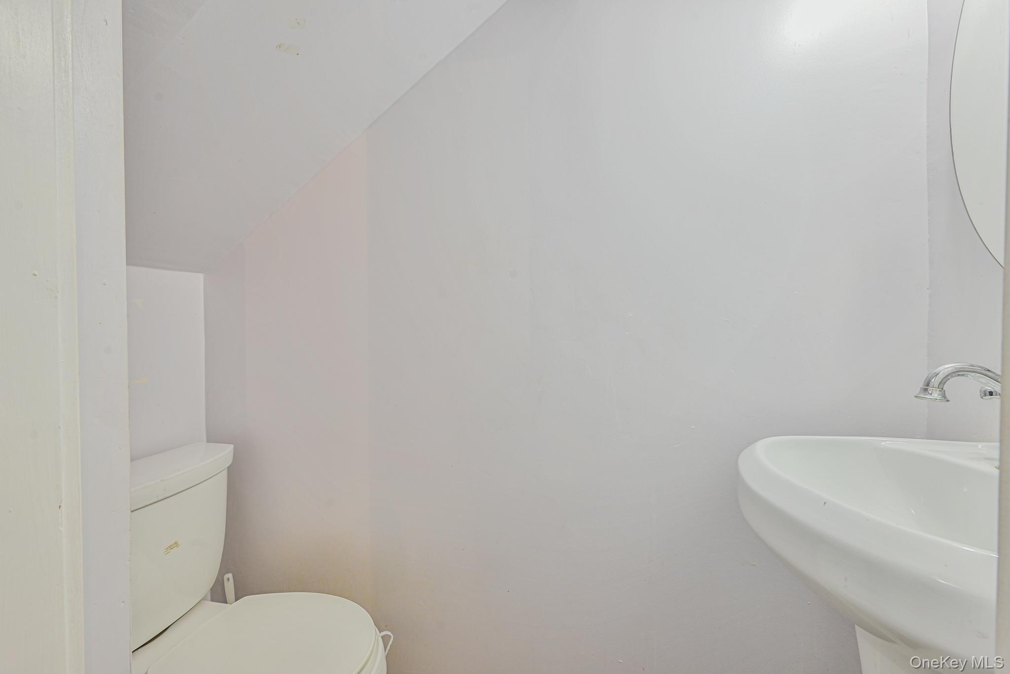 #14 photo, 216 Home Street, Valley Stream , NY 11580