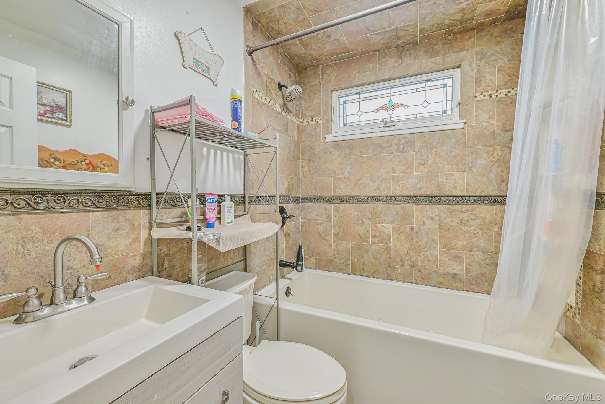 #15 photo, 216 Home Street, Valley Stream , NY 11580