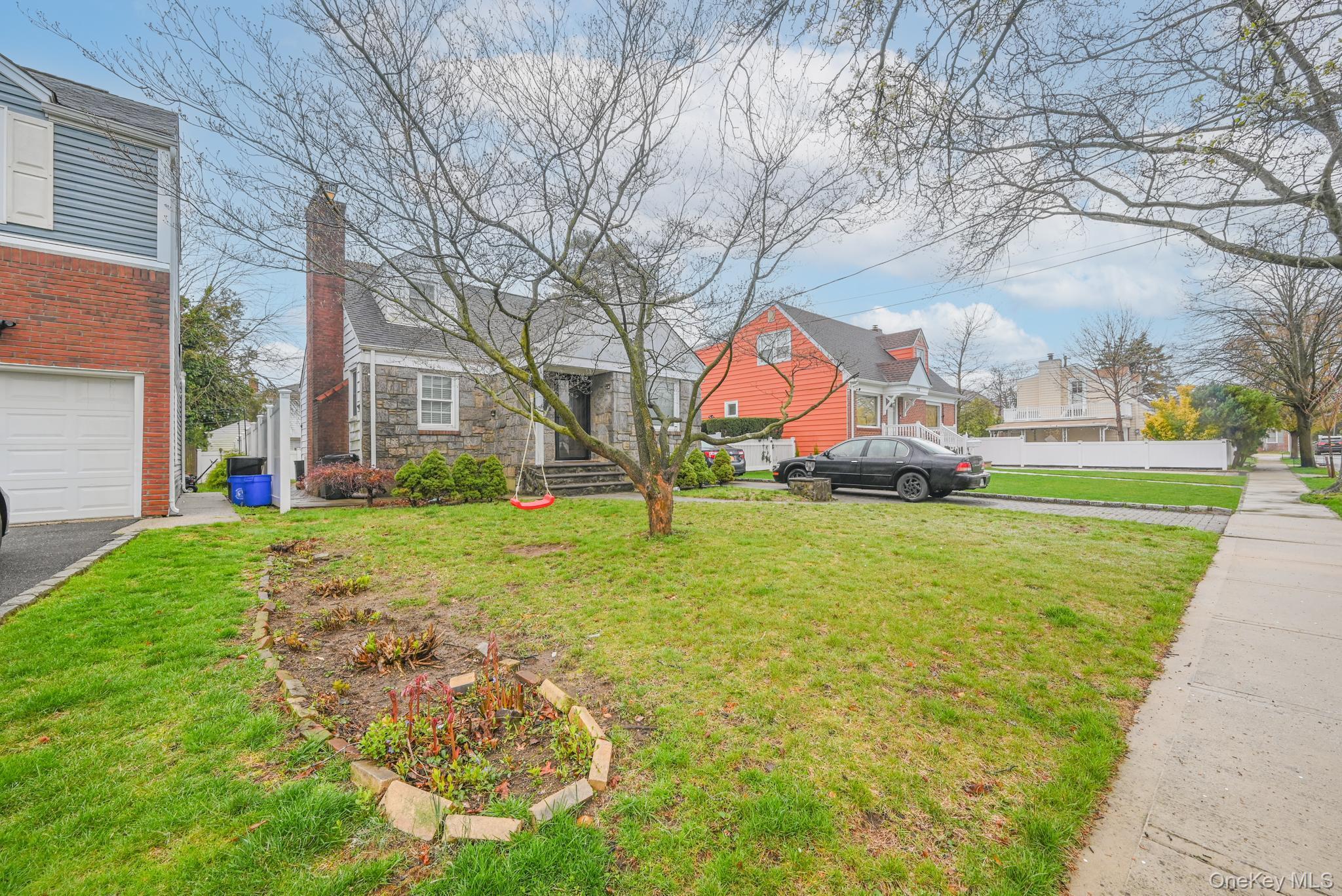 #5 photo, 216 Home Street, Valley Stream , NY 11580