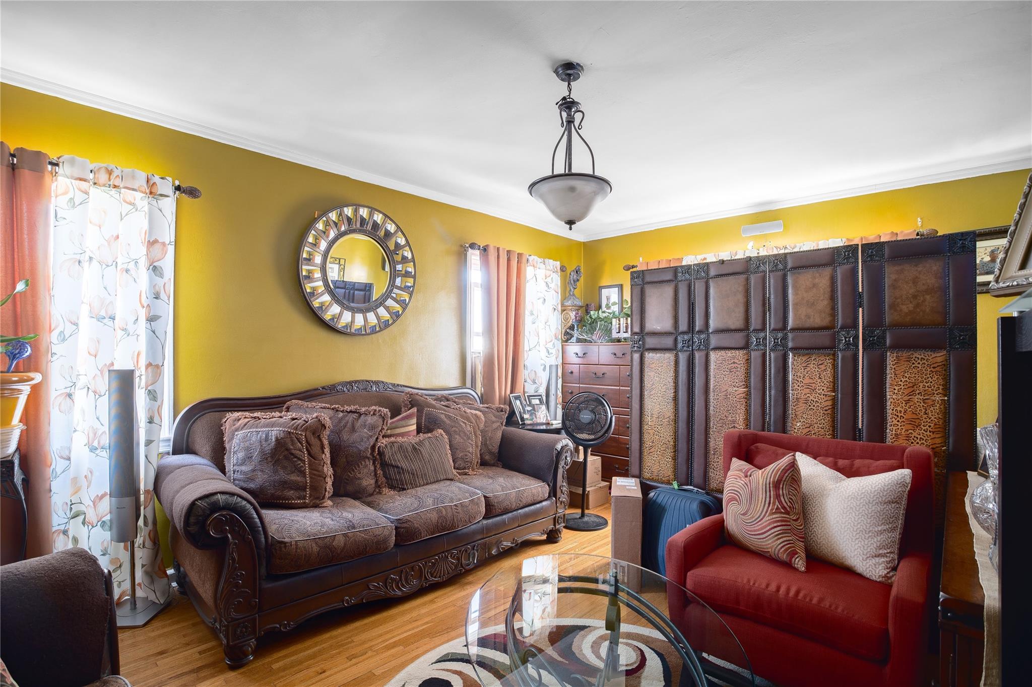 #3 photo, 19511 Woodhull Avenue, クイーンズ区 Hollis , NY 11423