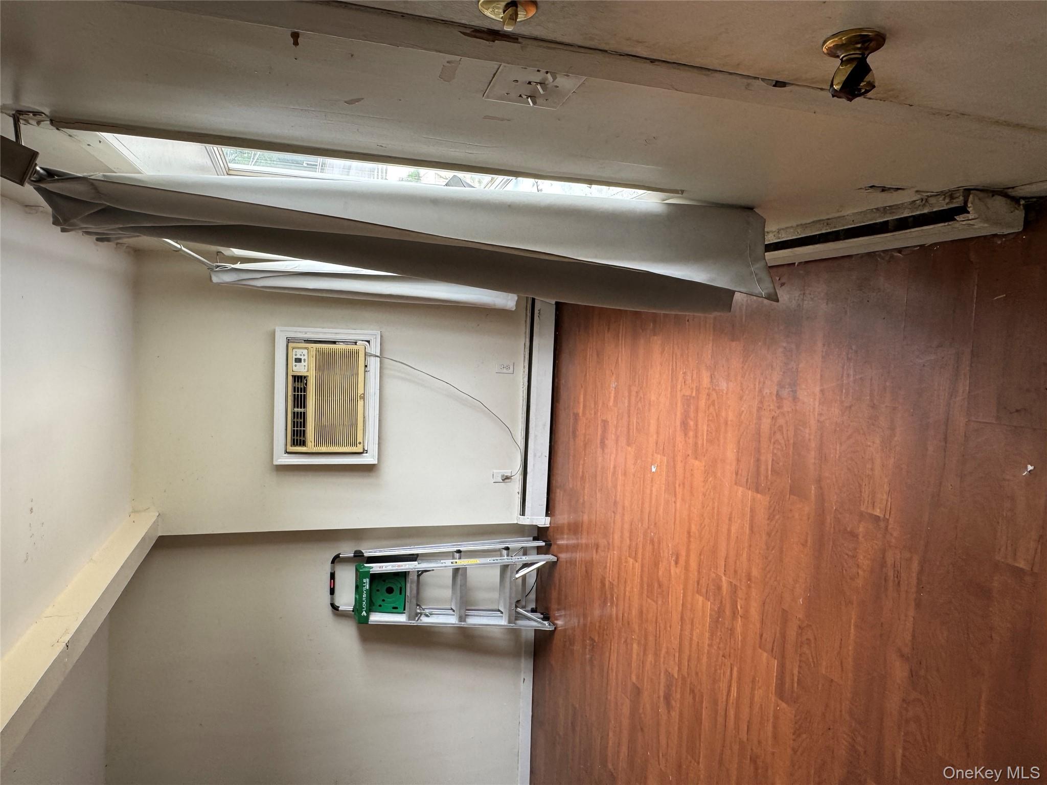 #6 photo, 61-51 Borden Avenue, Maspeth , NY 11378