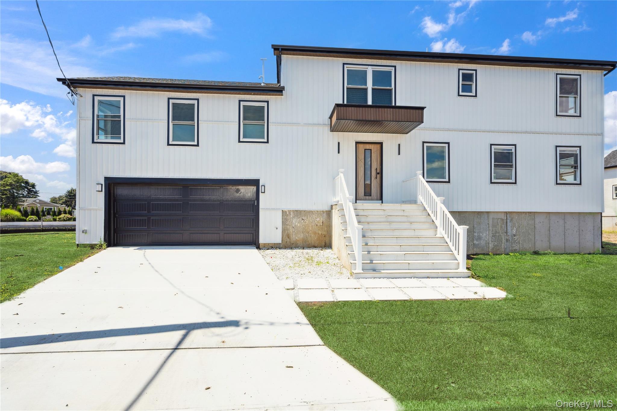 #2 photo, 771 S 9th Street, サフォーク郡 Lindenhurst , NY 11757