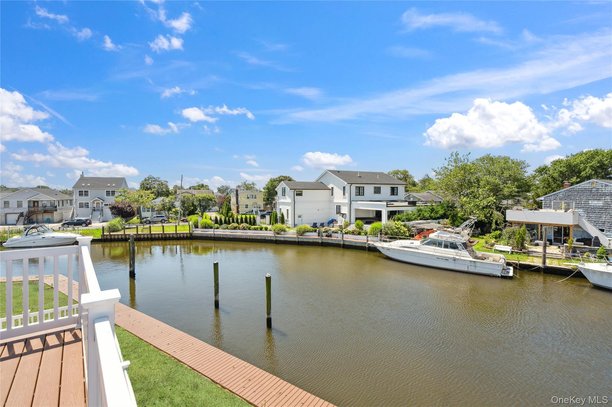 #4 photo, 771 S 9th Street, サフォーク郡 Lindenhurst , NY 11757