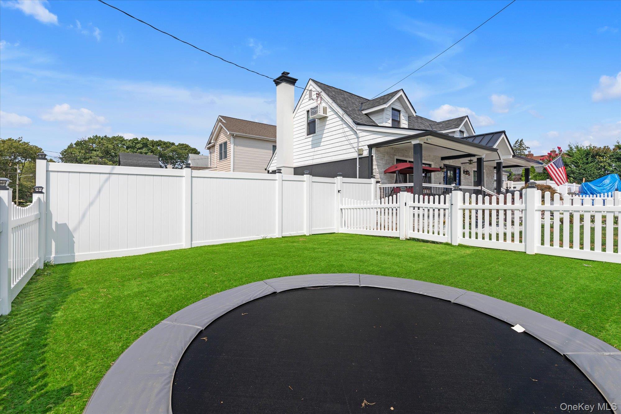 #11 photo, 190 Commonwealth Street, Franklin Square , NY 11010