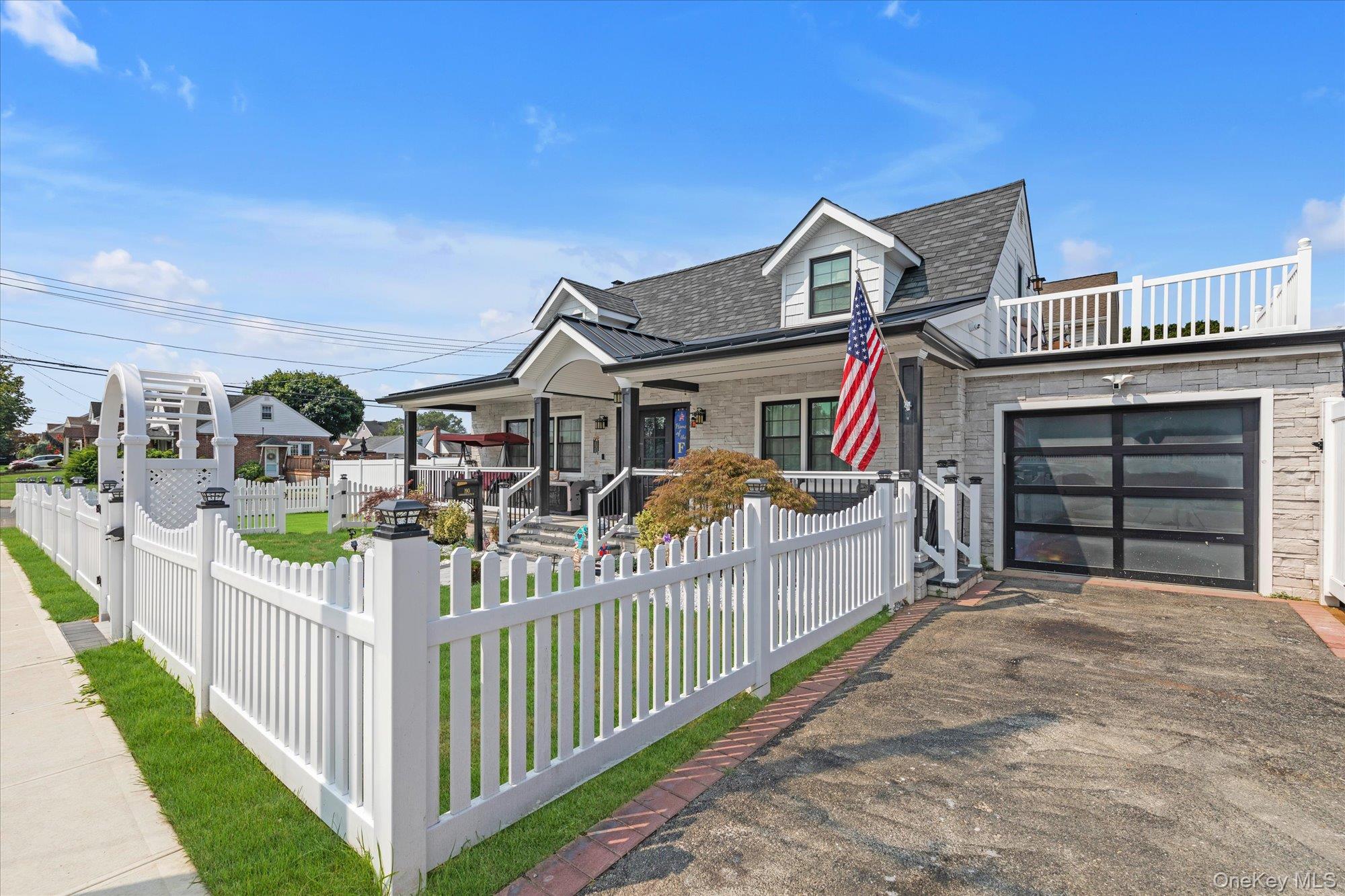 #12 photo, 190 Commonwealth Street, Franklin Square , NY 11010