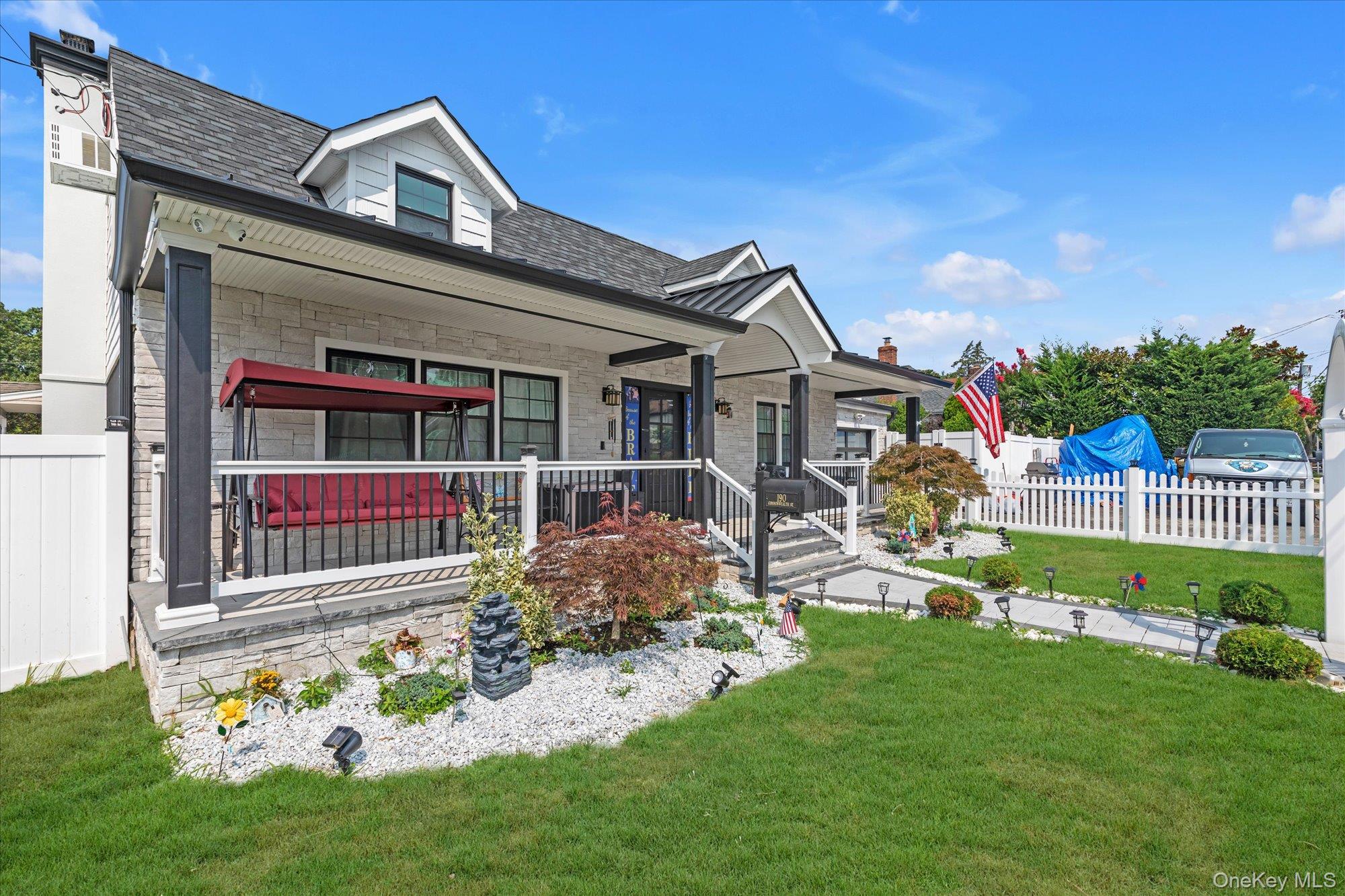 #16 photo, 190 Commonwealth Street, Franklin Square , NY 11010